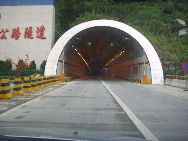 高速公路供電監控解決方案，你們有嗎？